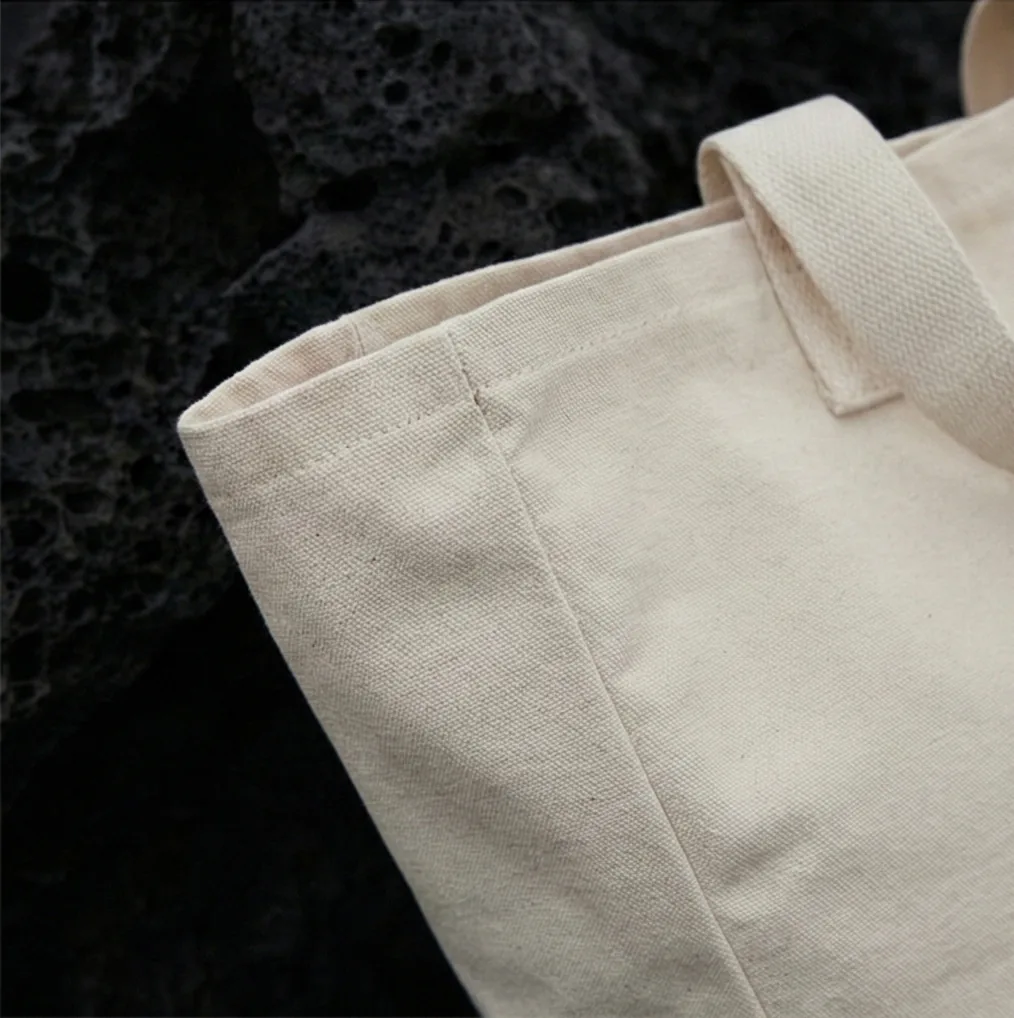 Wide canvas shopper detail 1 / 宽版帆布购物袋局部细节 1